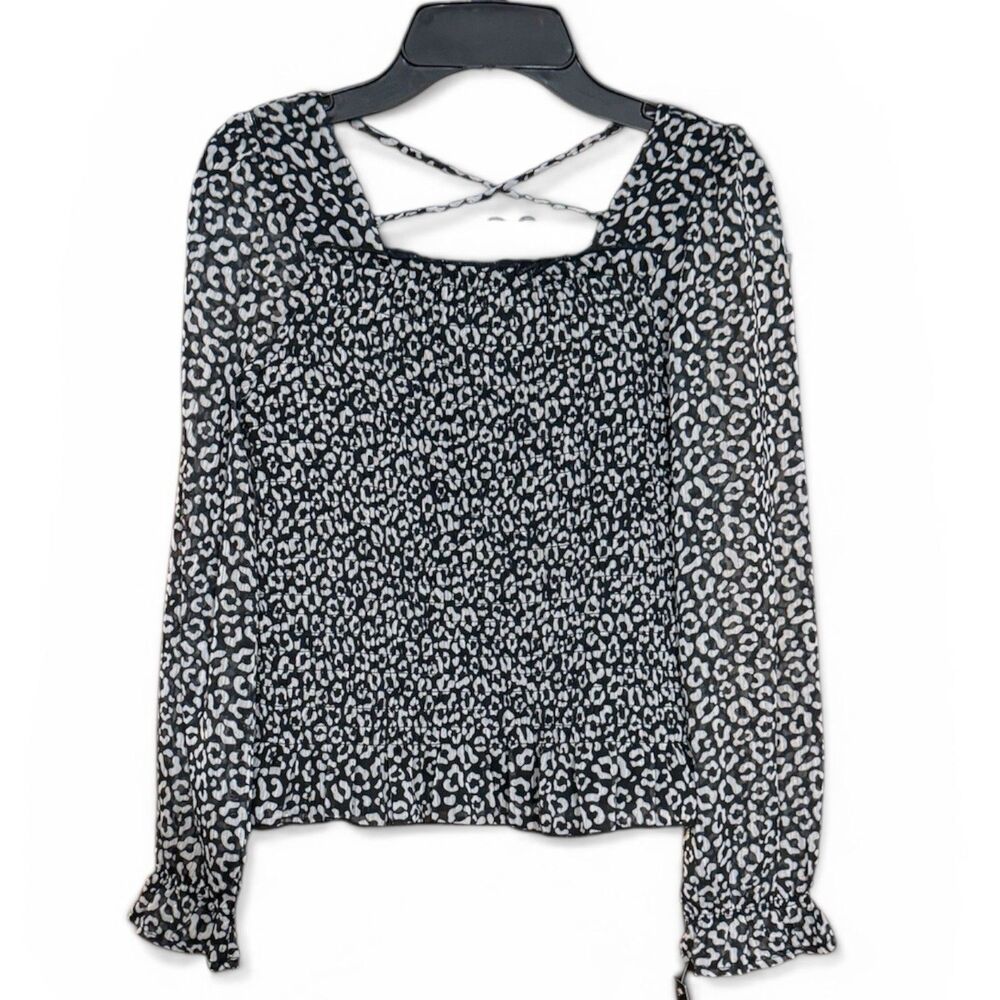 Xtraordinary Big Girls Long Sleeve Smocked Floral Top | Size L (14) | Black